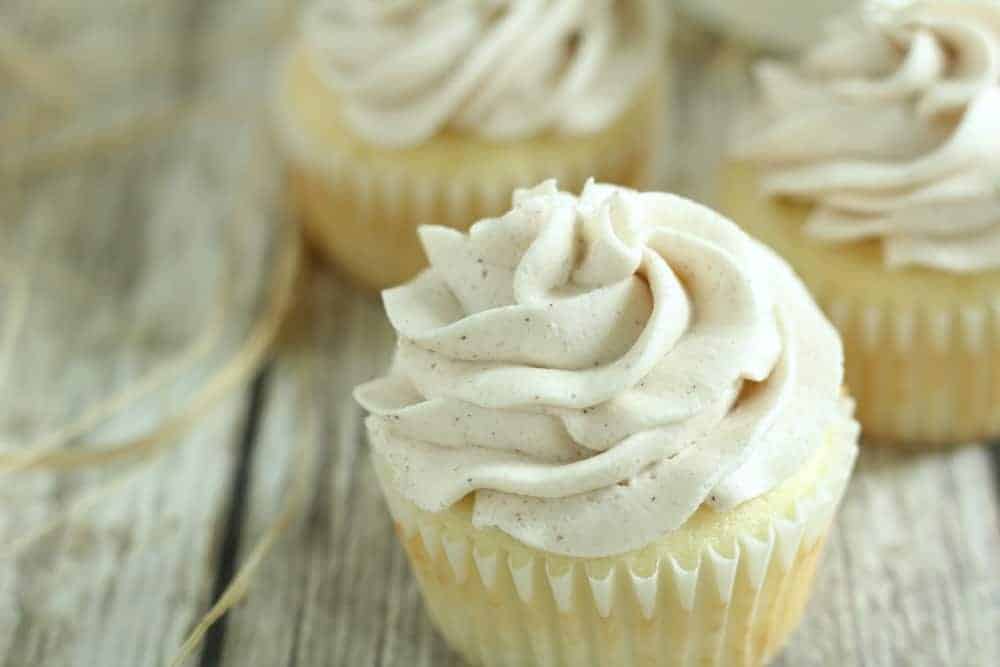 cinnamon-buttercream-i-scream-for-buttercream