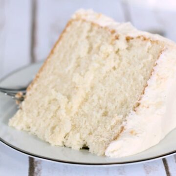 Easy White Sour Cream Cake