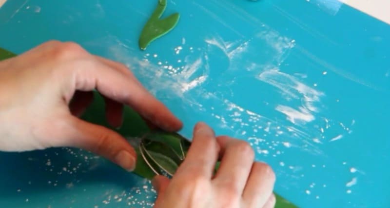 Cutting out gumpaste peony leaves
