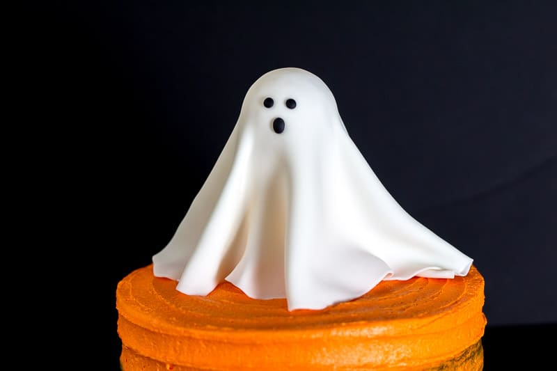 Gumpaste Ghost on Cake