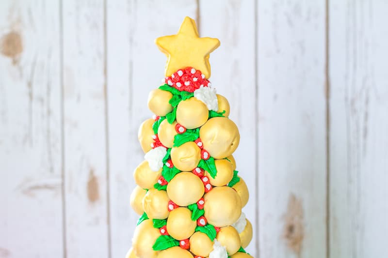 Cake Pop Christmas Tree close up of top