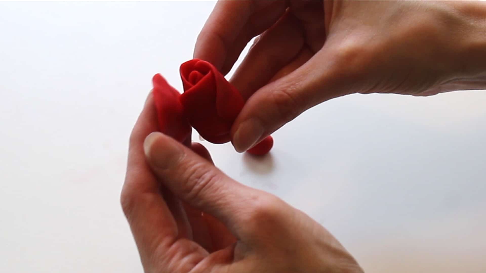 Easy Fondant Rose Without Tools I Scream for Buttercream
