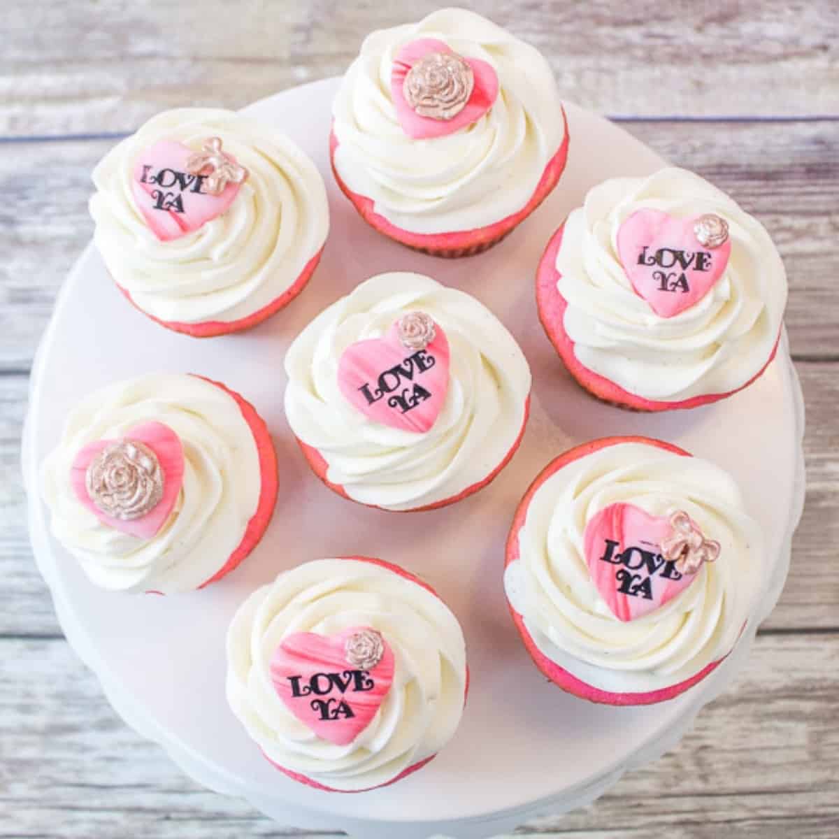 Easy Valentine\'s Cupcake Toppers - I Scream for Buttercream