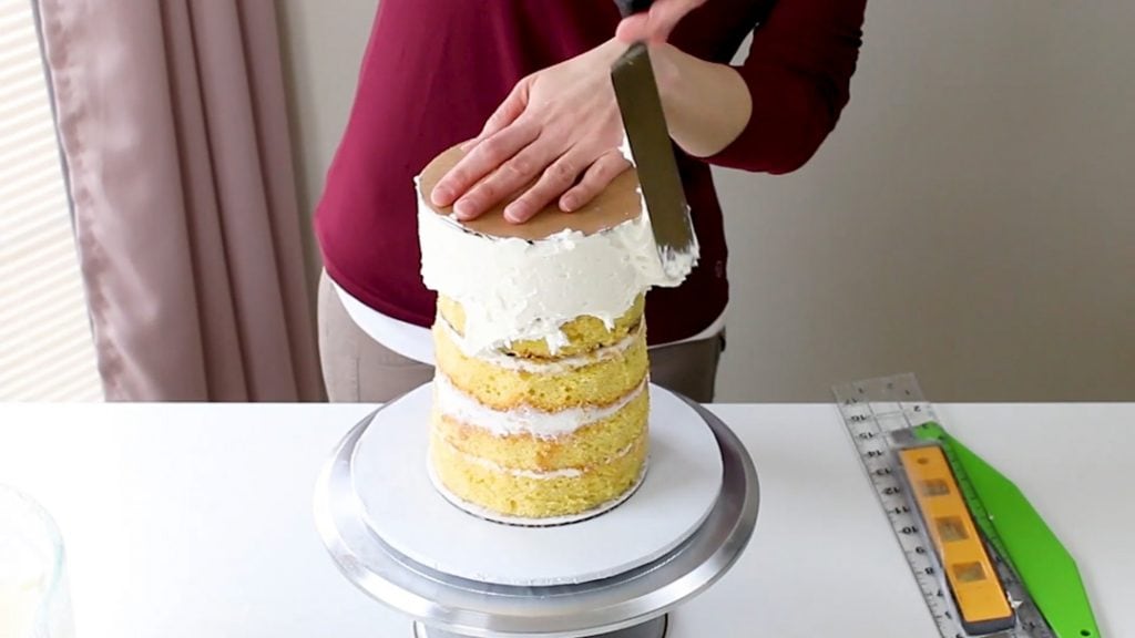 How To Make A Tall Cake I Scream For Buttercream