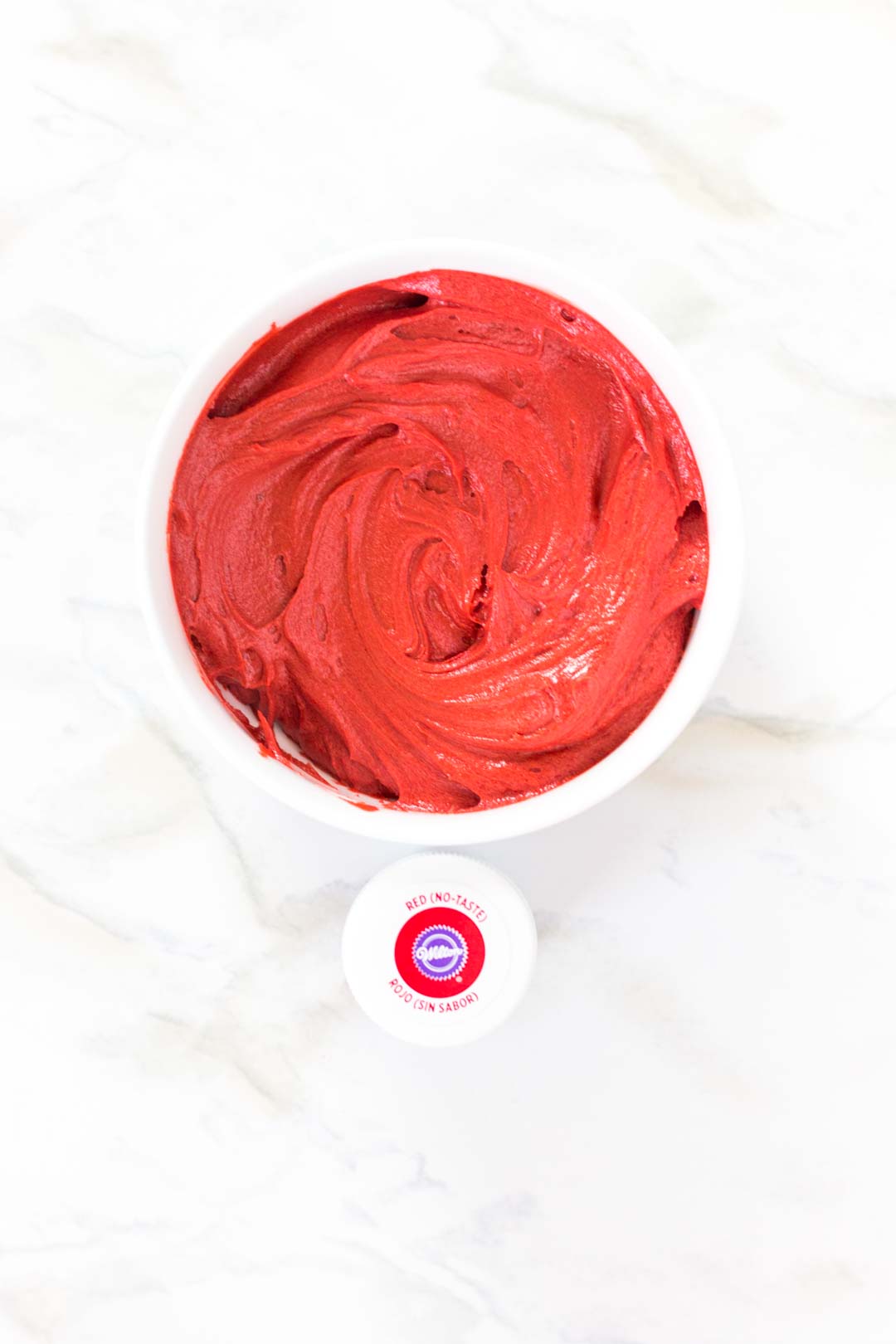 Coloring buttercream red with wilton no taste red color