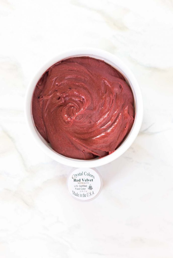 Coloring buttercream red with powder food coloring