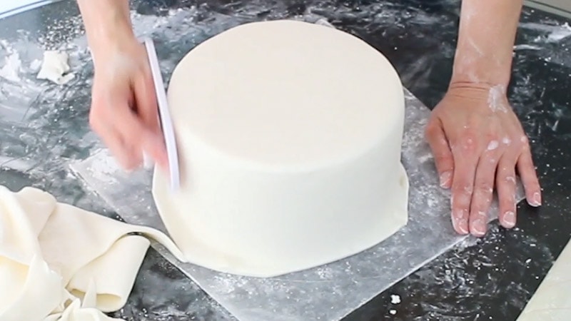 Smooth fondant with smoothers