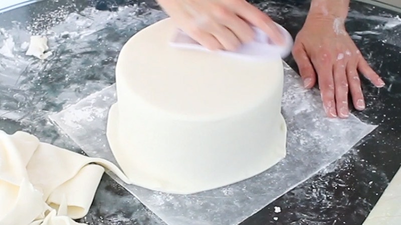 Smooth fondant with smoothers