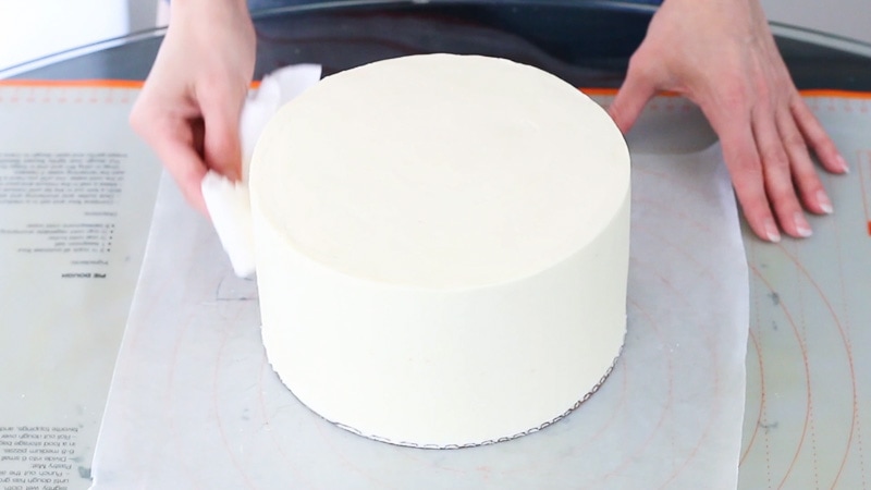 Adding shortening to ganache covered cake