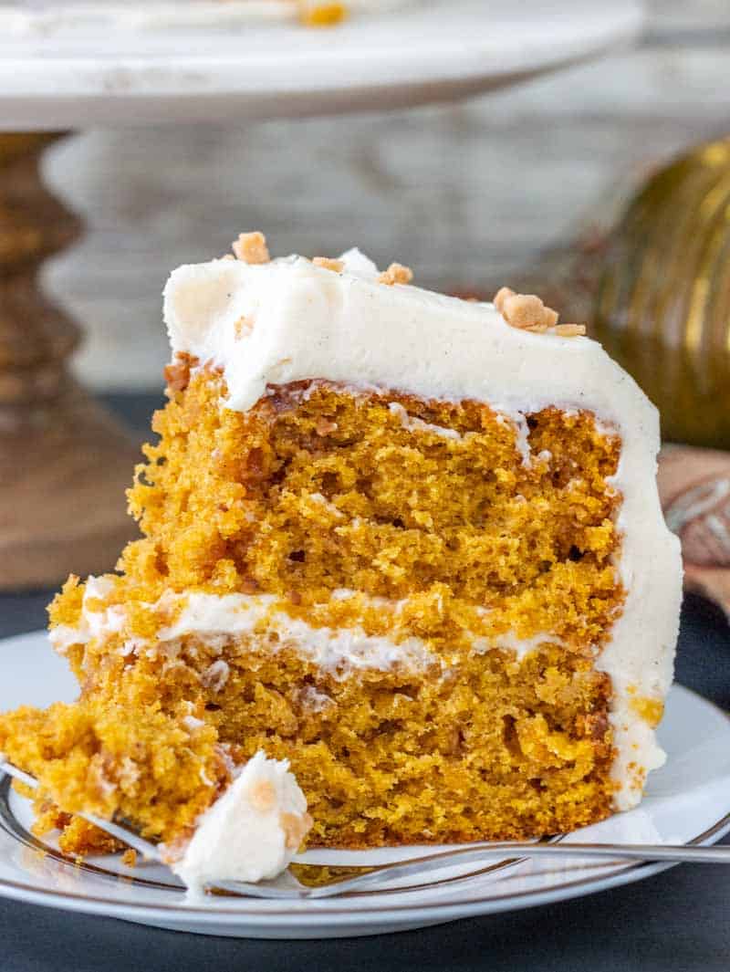 Pumpkin Toffee Crunch Cake with Cinnamon Cream Cheese Buttercream - I ...