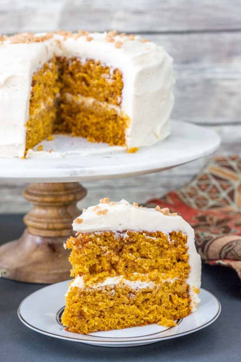 Pumpkin Toffee Crunch Cake with Cinnamon Cream Cheese Buttercream - I ...