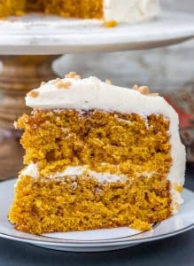 Pumpkin Toffee Crunch Cake with Cinnamon Cream Cheese Buttercream - I ...