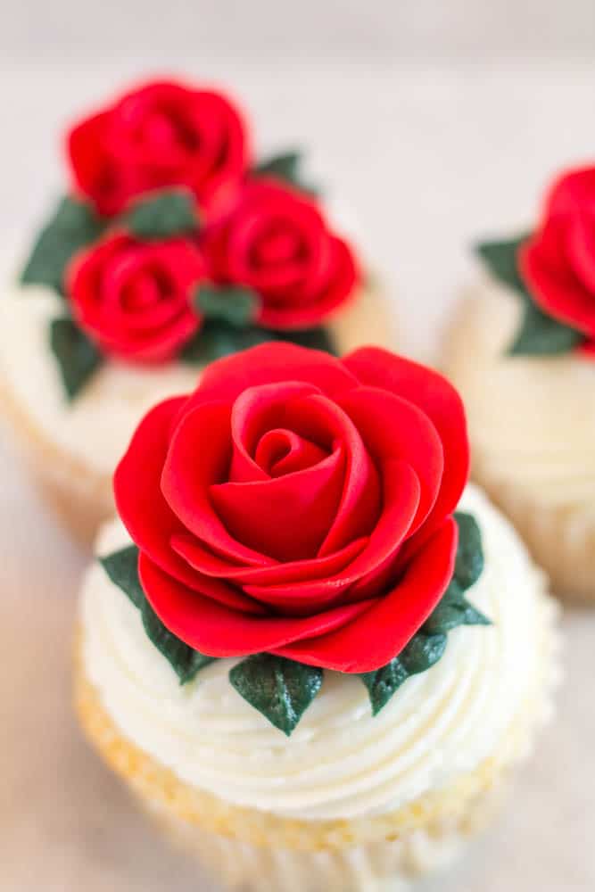 easy fondant red roses