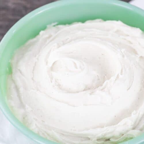 Fluffy cream deals cheese frosting