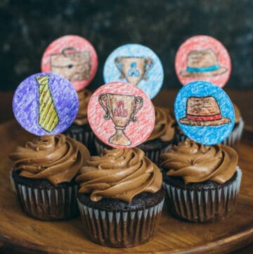 coloring cupcake toppers featured image