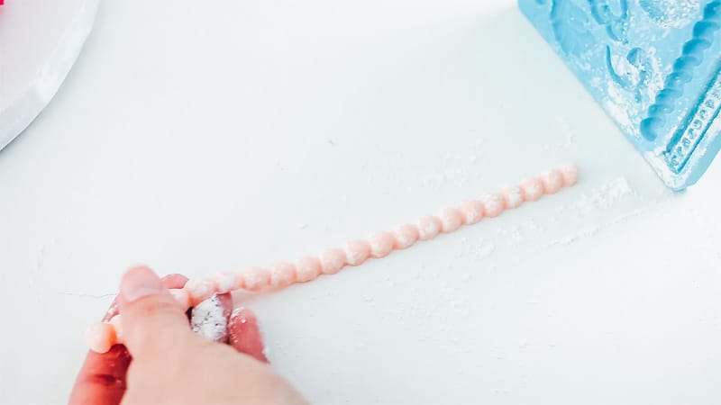 pull fondant pearls out of the mold