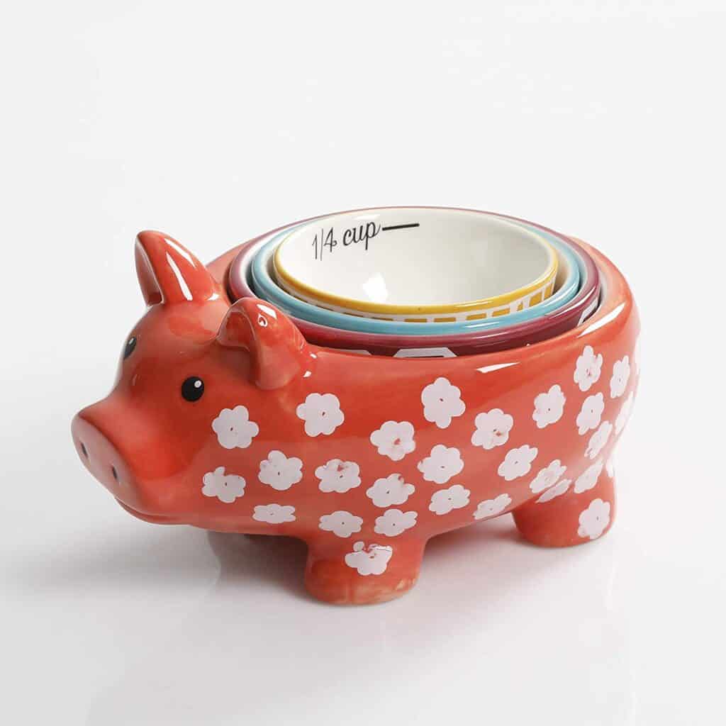 pig measuring cups