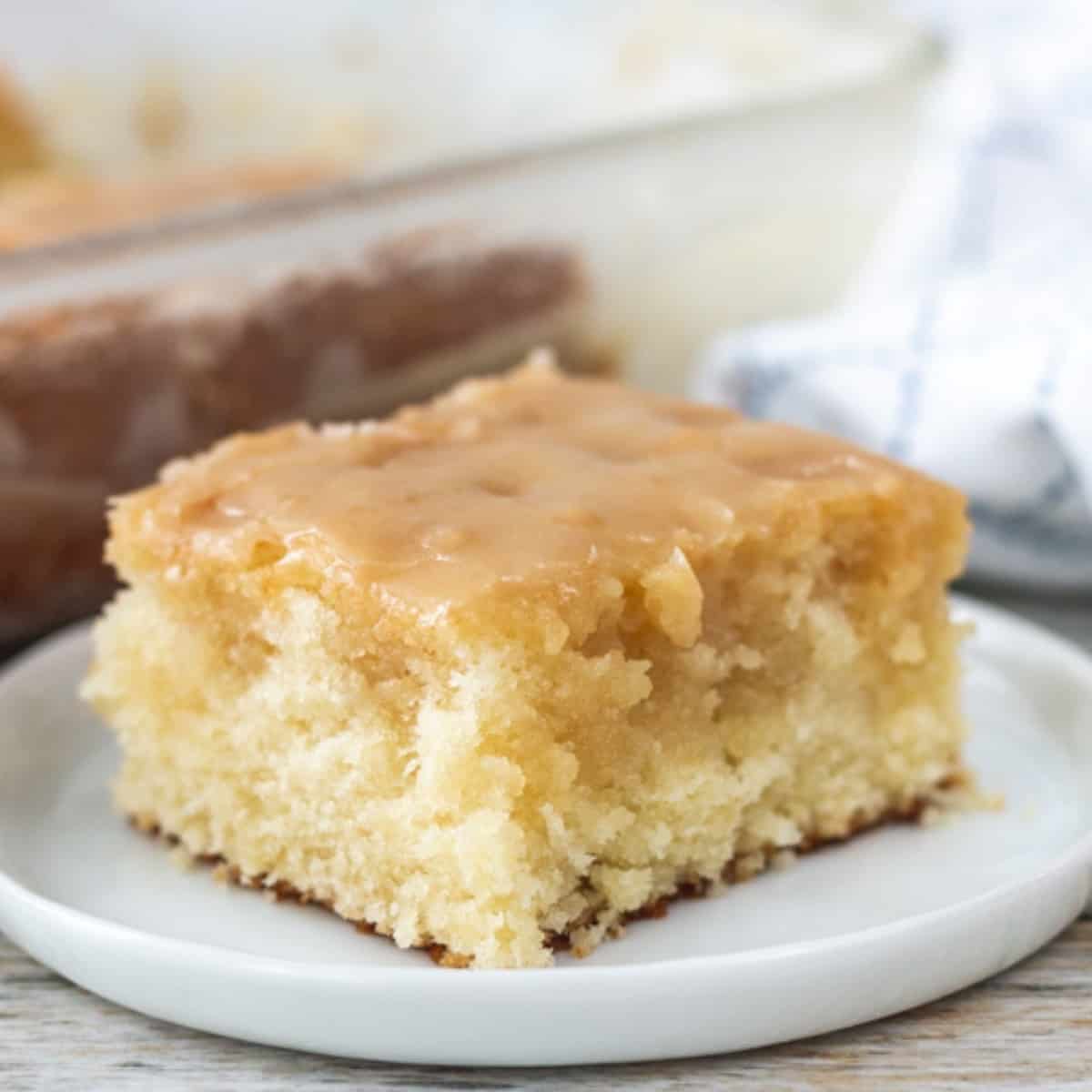 20 Two-Ingredient Cake Mix Recipes - Delishably