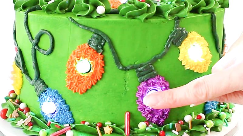 Christmas Lights Cake (that actually lights up!) - I Scream for Buttercream