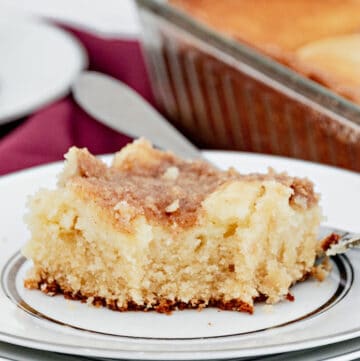 Featured image for coffee cake with cream cheese.