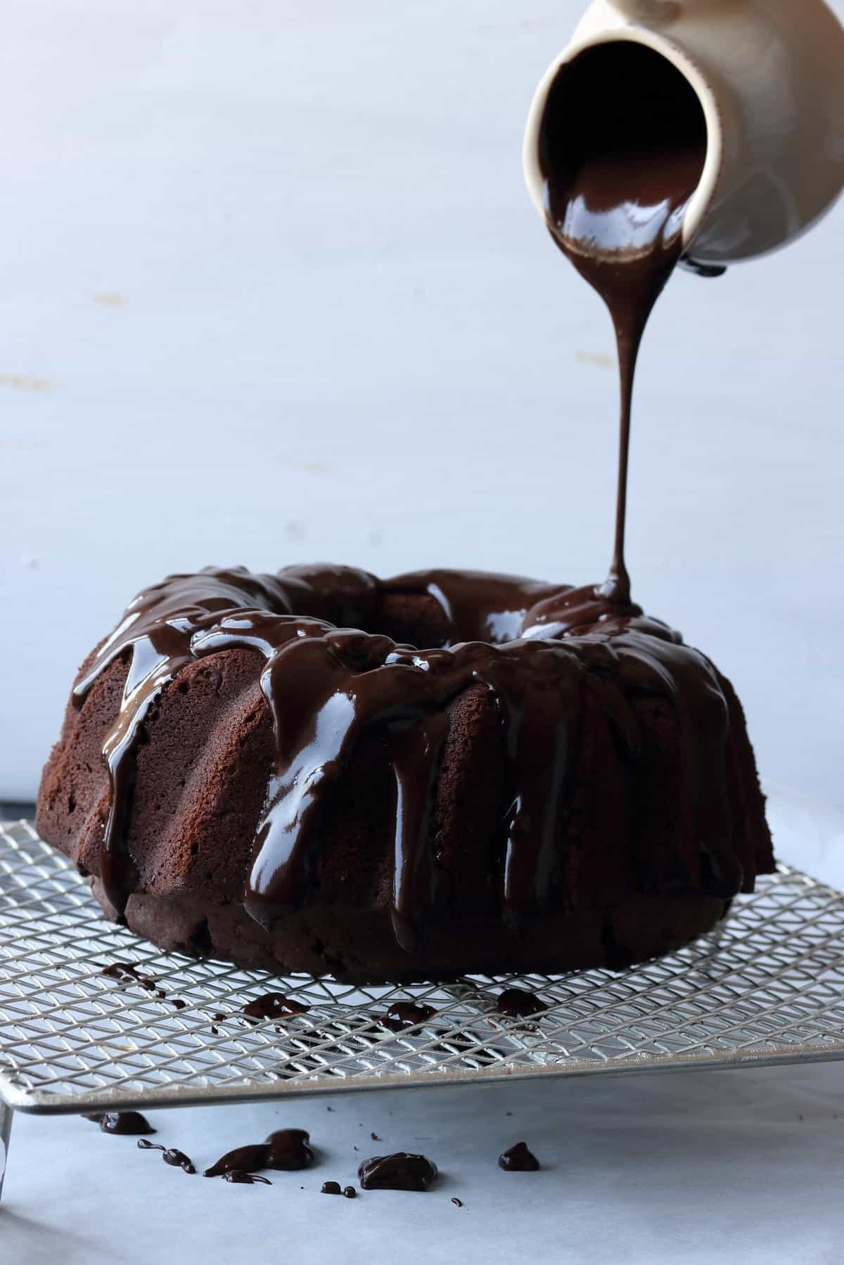 Chocolate drip on top of cake.