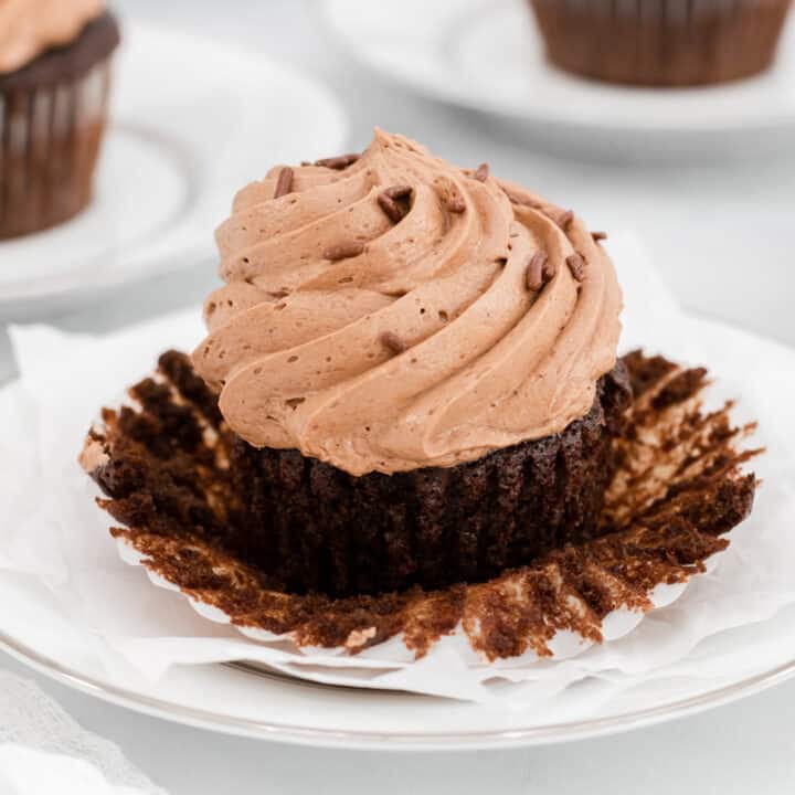 Chocolate Coffee Cupcakes with Mocha Buttercream Frosting I Scream