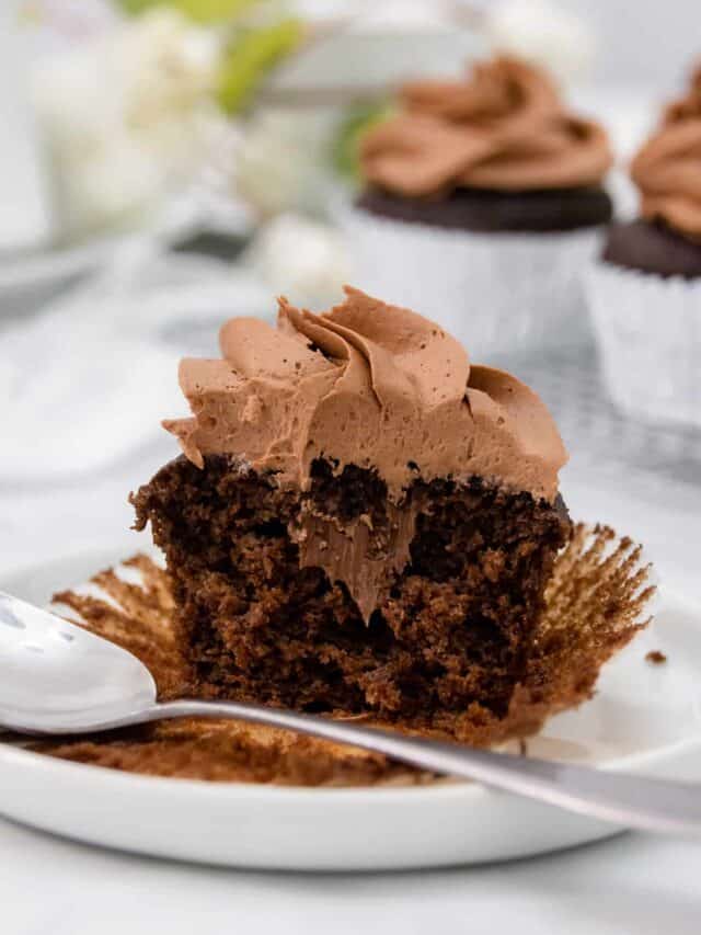 Nutella Filled Chocolate Cupcakes